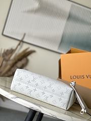 Louis Vuitton LV Bundle White 28x20x11.5cm - 3