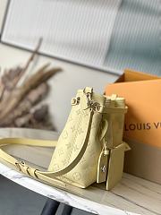 Louis Vuitton LV Bundle Yellow 28x20x11.5cm - 2