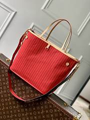 Louis Vuitton LV Neverfull With Strap Red Monogram 31x28x14cm - 2