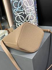 Loewe Pebble Bucket Beige Bag 19.5x16x16cm - 4