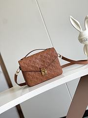 Louis Vuitton LV Pochette Métis Cognac Bag 25x19x7cm - 1