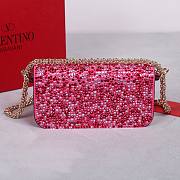 Valentino Garavani Small Pink Locò Shoulder Bag 19x10.5x5cm - 4