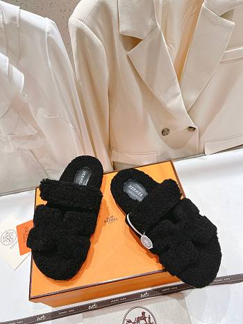 Hermes Chypre Sandals Black Shearling