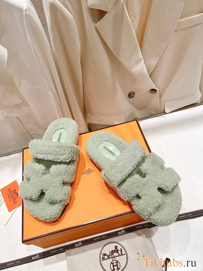 Hermes Chypre Sandals Light Green Shearling - 1