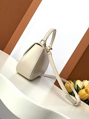 Celine Teen Lola Shiny Calfskin White 20x11.5x5cm - 4