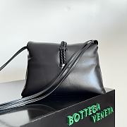 Bottega Veneta Medium Bag Liberta Black 30x20x8cm - 4