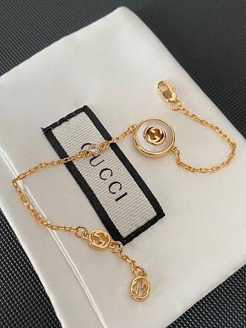 Gucci Bracelet 02