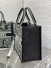 Dior Medium Book Tote Black White Plan de Paris 36.5x28x16.5 cm - 3