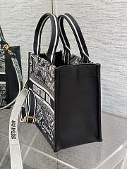 Dior Small Book Tote Black White Plan de Paris 26.5x22x14cm - 5