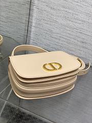 Dior Medium 30 Montaigne Top Handle Bag Beige 19 x 12 x 8 cm - 2