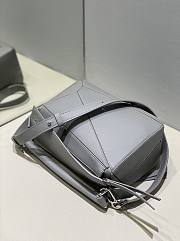 Loewe Puzzle Small Bag Grey Calfskin 24cm - 6