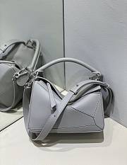 Loewe Puzzle Small Bag Grey Calfskin 24cm - 4