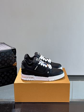 Louis Vuitton LV Trainer Sneaker Black White