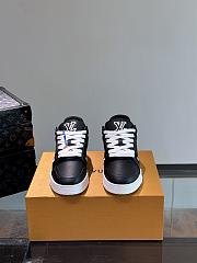 Louis Vuitton LV Trainer Sneaker Black White - 4