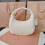 Miu Miu Wander Leather Half-moon Bag White 28x14x9cm - 4