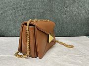 Valentino Garavani One Stud Brown Bag 19x14x11cm - 4