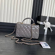 Chanel Top Handle Flap Bag Grey Patent 20x9x13cm - 5