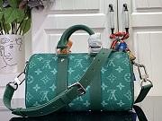 Louis Vuitton LV Keepall Bandouliere 25 Green 25cm - 3