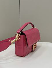 Fendi Baguette Pink Leather Bag 27x5x15cm - 3