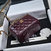 Chanel 24B Vanity Case Red Lambskin 19x9.5x8cm - 4