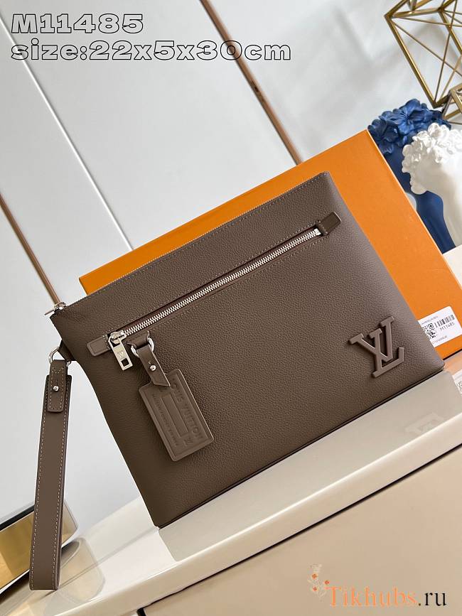 Louis Vuitton LV Takeoff Pouch Brown 30x22x5cm - 1