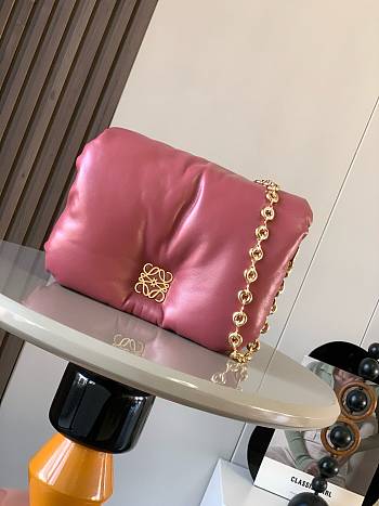 Loewe Puffer Goya Bag Shiny Nappa Lambskin Pink 23x17x9cm