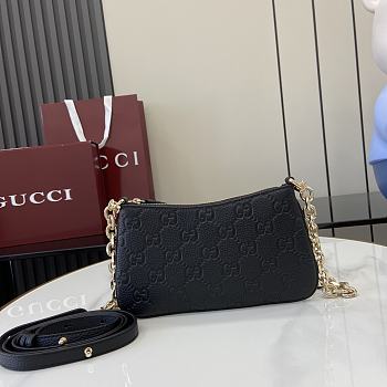 Gucci GG Emblem Super Mini Bag Black 23x12x2cm