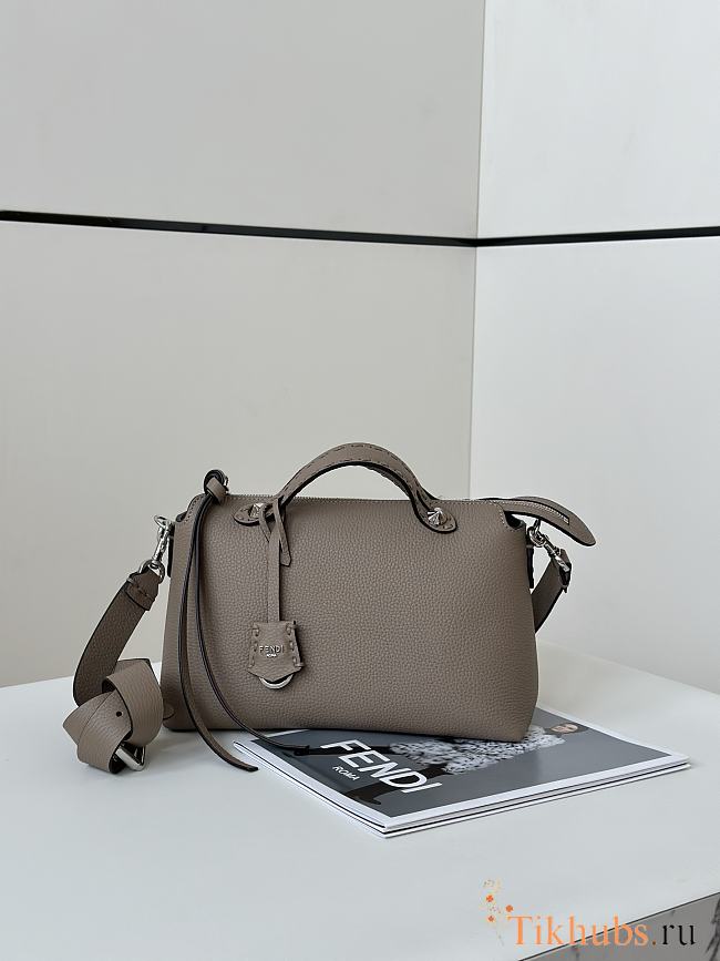 Fendi By The Way Selleria Medium Dove Grey 29x13x17cm - 1