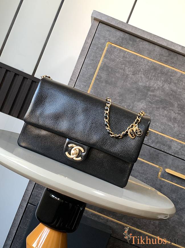 Chanel 24K Flap Bag Black Gold 22x13x7cm - 1