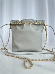 Chanel Mini 22 Handbag Grey Caviar Gold 20x19x6cm - 2