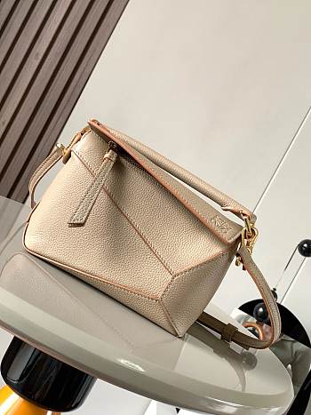 Loewe Puzzle Mini Shoulder Beige Bag 18x12x8cm