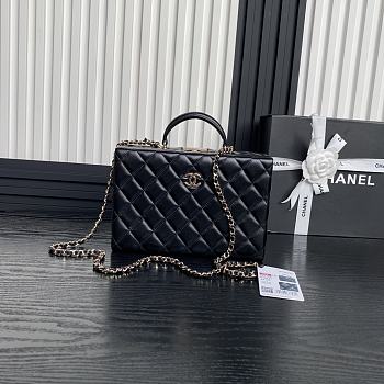 Chanel Box Bag Lambskin Gold Black 22x15x7.5cm