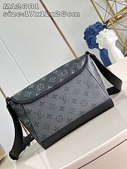 Louis Vuitton LV Pulse Messenger Bag Monogram 26.6x17x11cm - 3