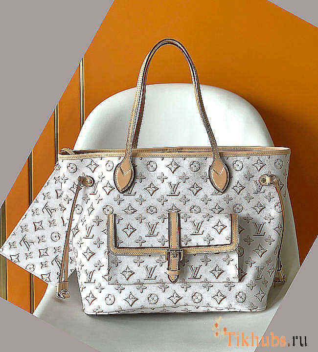 LV Neverfull Buci Box White MM Bag Size 32 x 28 x 14 cm - 1