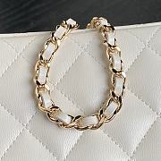 Chanel 24k Vanity White Lambskin 17cm - 4