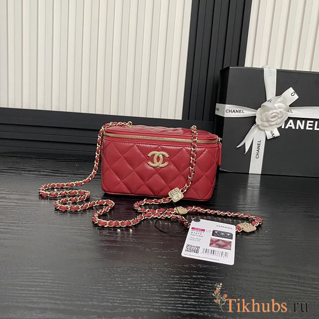 Chanel 24k Vanity Red Lambskin 17cm - 1