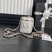 Chanel Vanity White Bag 11x8.5x7cm - 4