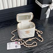 Chanel Vanity White Bag 11x8.5x7cm - 2