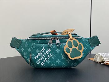 Louis Vuitton LV Bumbag Green 30x15x8cm