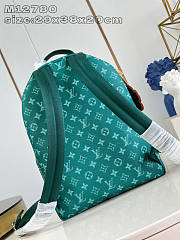 Louis Vuitton LV Discovery PM Green 38x29x20cm - 3