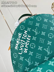 Louis Vuitton LV Discovery PM Green 38x29x20cm - 2