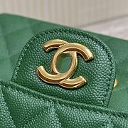 Chanel Flap Bag Green Caviar Gold 23cm - 2