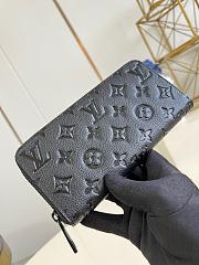 Louis Vuitton LV Zippy Wallet Horizontal 21x2.5x10cm - 1