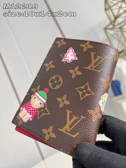 Louis Vuitton LV Passport Cover Red 10x14x2.5cm - 3