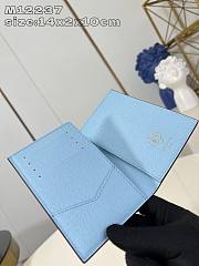 Louis Vuitton LV Passport Cover Blue 10x14x2.5cm - 2