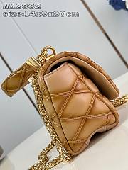 Louis Vuitton LV GO-14 PM Bag Sand 20x14x9cm - 4