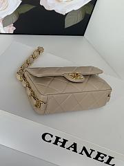 Chanel Small Flap Bag Lambskin Gold Beige 21x14x7cm - 4