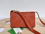 Bottega Veneta Cassette Orange Shoulder Bag 23x15x5.5cm - 1