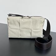 Bottega Veneta Medium Arco Camera Bag Greige 27x19x9cm - 1