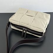 Bottega Veneta Medium Arco Camera Bag Greige 27x19x9cm - 4